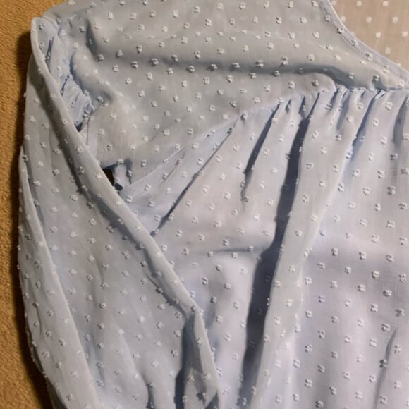 SHEIN Sz Large Light Baby Blue 3/4 Sleeve V-neck Blouse (G) - Picture 4 of 7